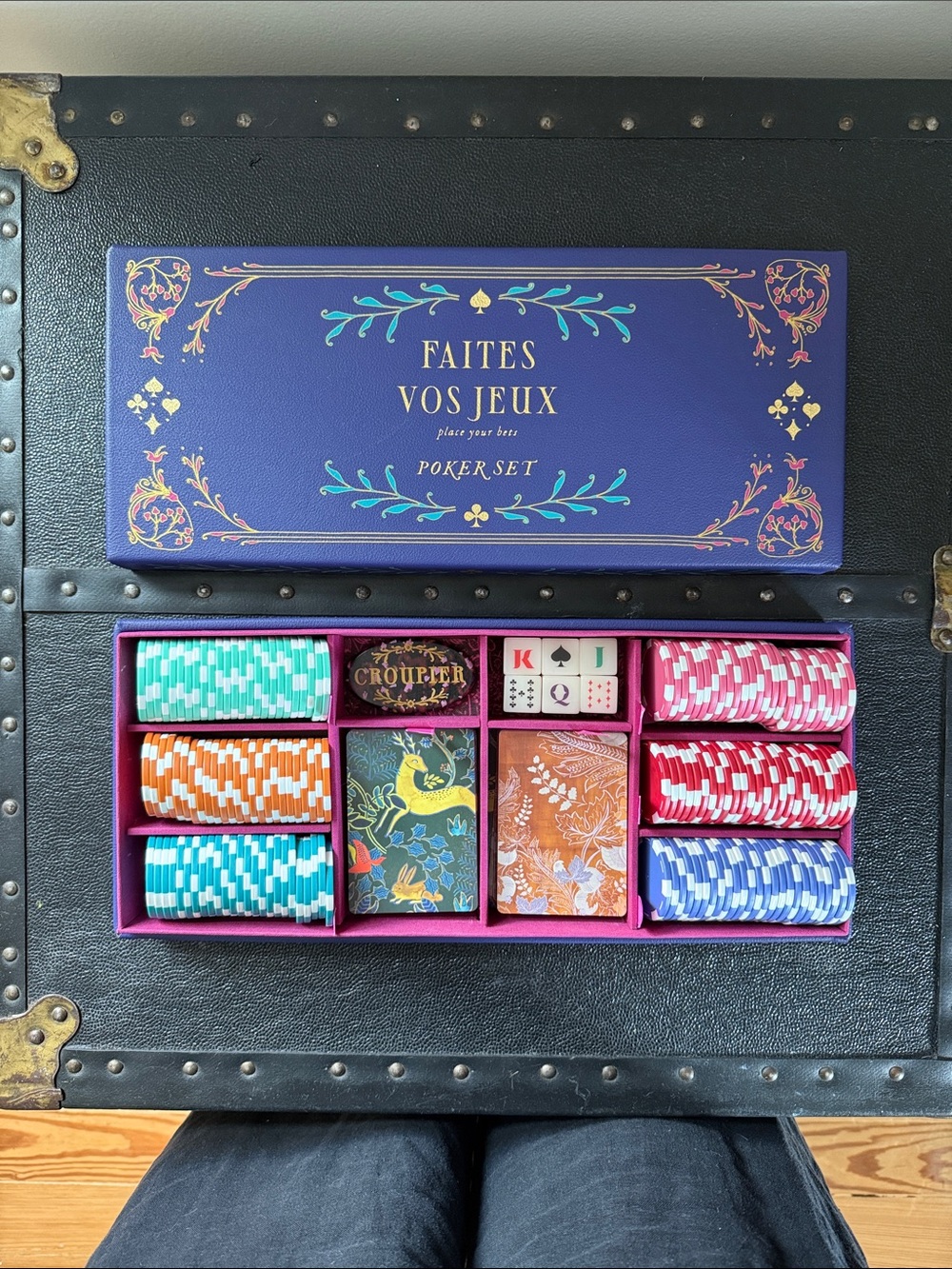 Anthropologie Poker Set - Faites Vos Jeux - Multicolor Casino Chip & Card Kit